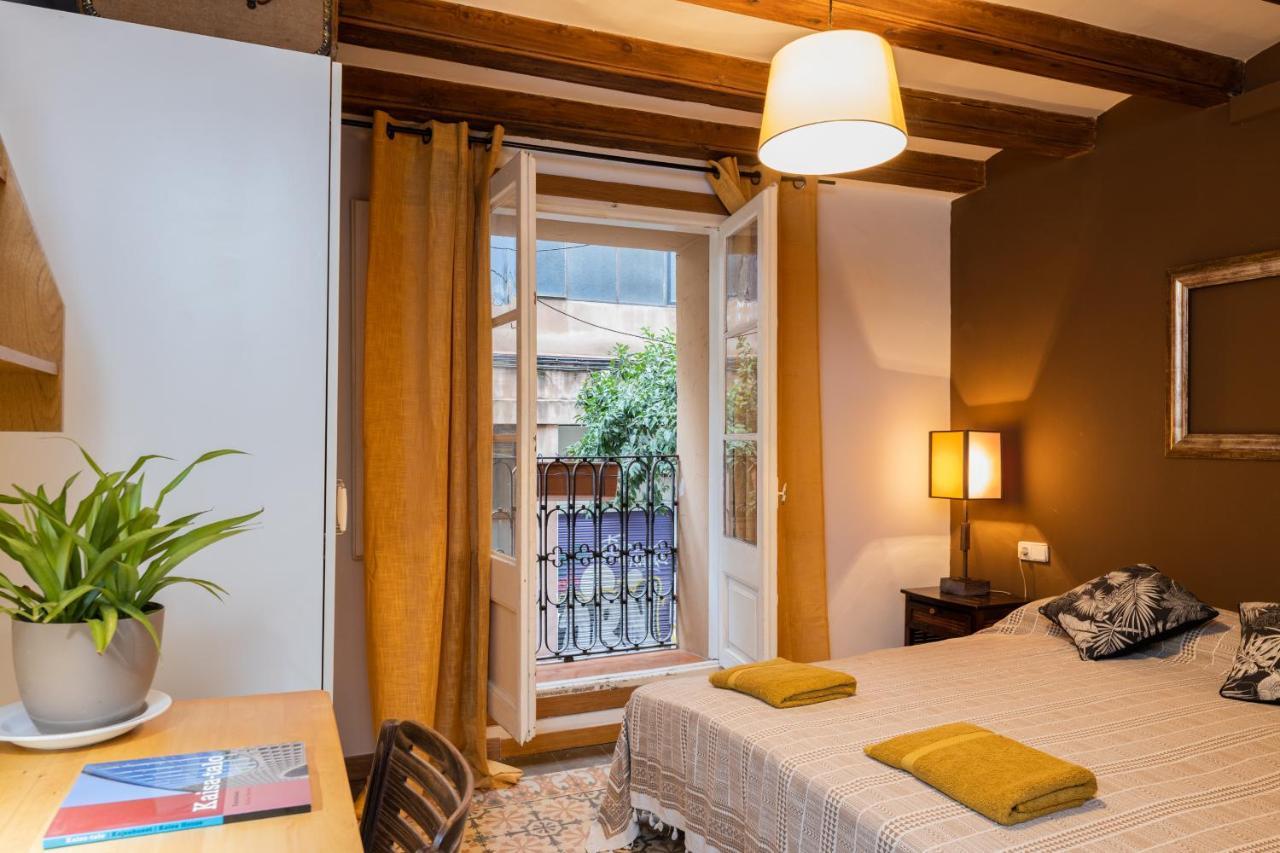Aparteasy - Central Gracia Apartments Барселона Екстер'єр фото
