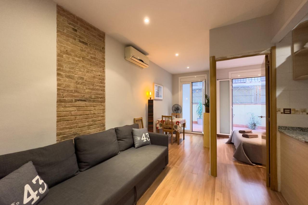 Aparteasy - Central Gracia Apartments Барселона Екстер'єр фото
