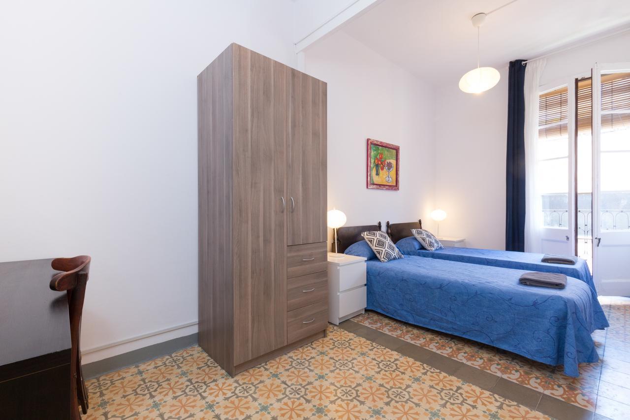 Aparteasy - Central Gracia Apartments Барселона Екстер'єр фото