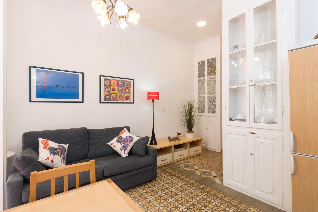 Aparteasy - Central Gracia Apartments Барселона Екстер'єр фото