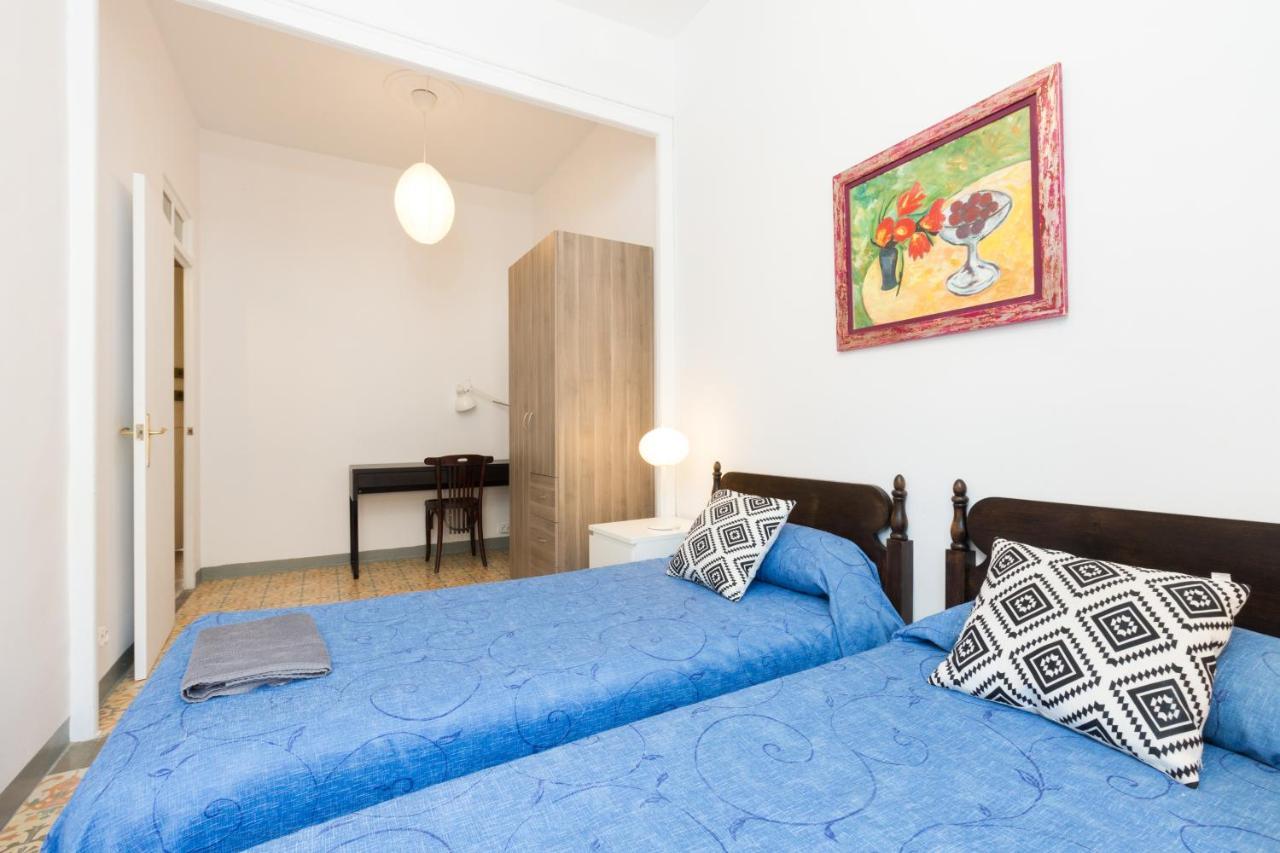 Aparteasy - Central Gracia Apartments Барселона Екстер'єр фото